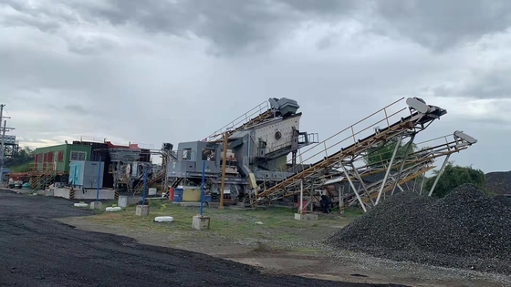 Y3S1848F1210/Y3S1860F1214/Y3S2160F1315 Mobile Crusher with Jaw Impact Conr from Chinese