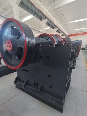 Construction Rock Crushing Machine Jaw Crusher Screening Line Outlet Size 65-140mm