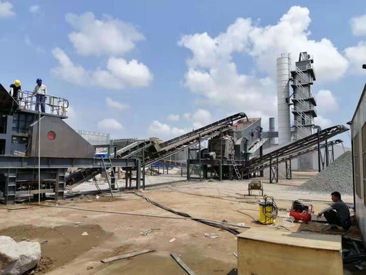 Portable Jaw Impact Cone Crusher for Plimestone Granite Crushing YD938E69/YD1142E710